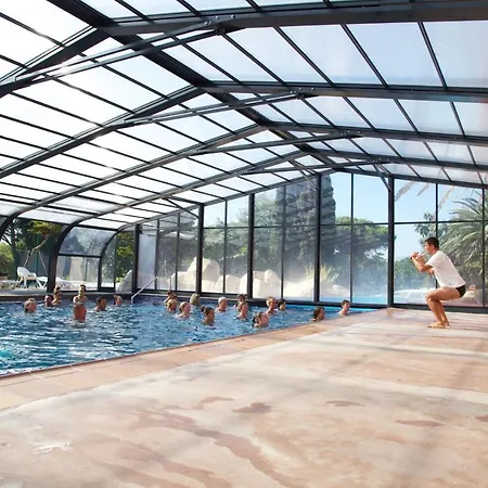 Mobil Luxe 3 Climatise En Roussillon *