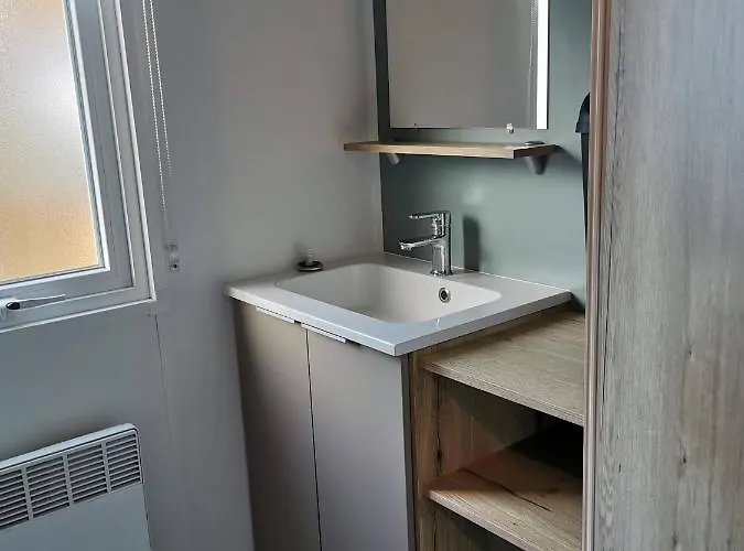 Mobil Luxe 3 Climatise En Roussillon *