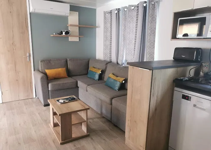 Mobil Luxe 3 Climatise En Roussillon Kamp alanı