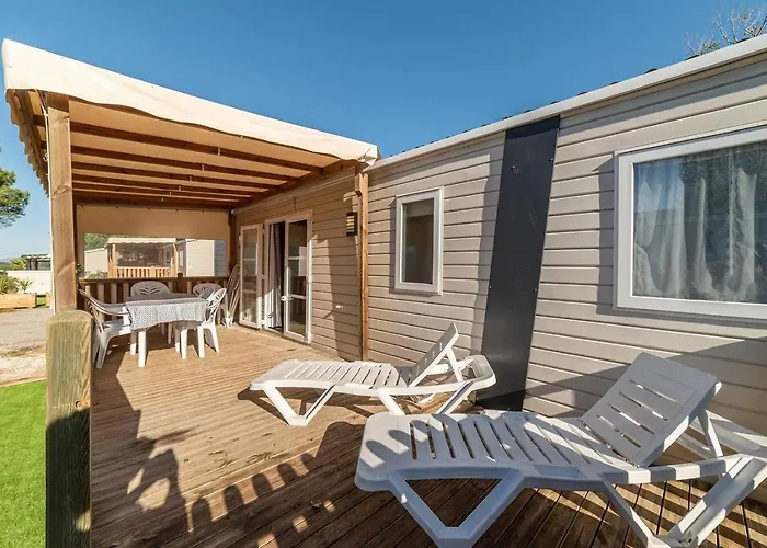 Mobil Luxe 3 Climatise En Roussillon