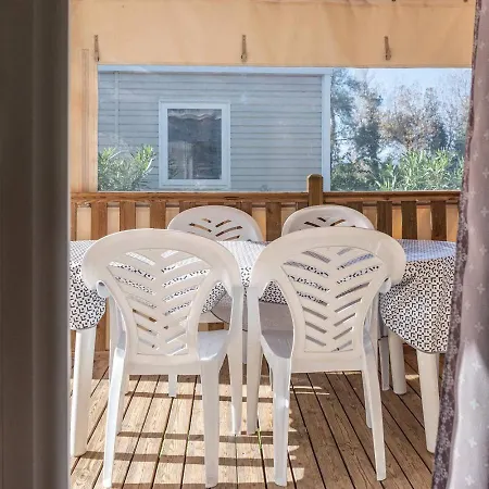Mobil Luxe 3 Climatisé En Roussillon Camping *